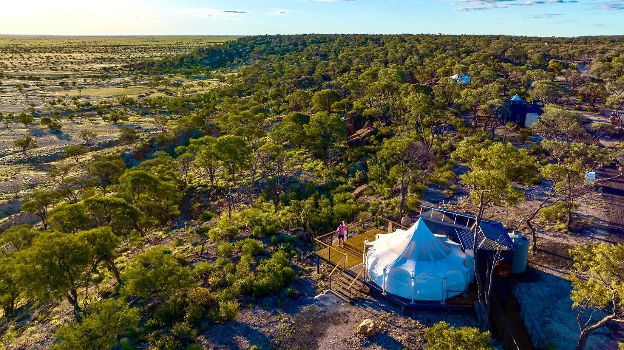 Luxury tent Rangelands Outback Camp Hotel Winton